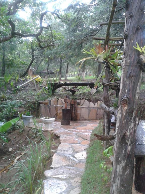Отель Camping Do Noel - Chales Сан-Томе-дас-Летрас Экстерьер фото